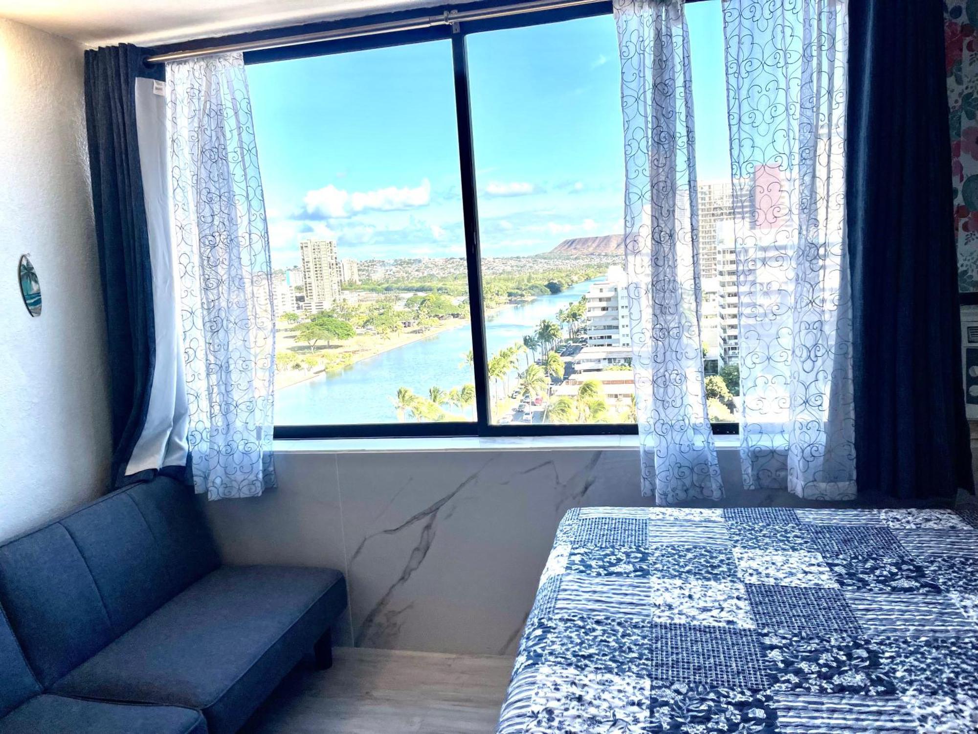 Diamond, Ocean, And Canal View Affordable Family House7Person Гонолулу Экстерьер фото